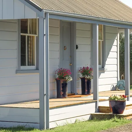 The Vicarage Martinborough Villa Exterior photo