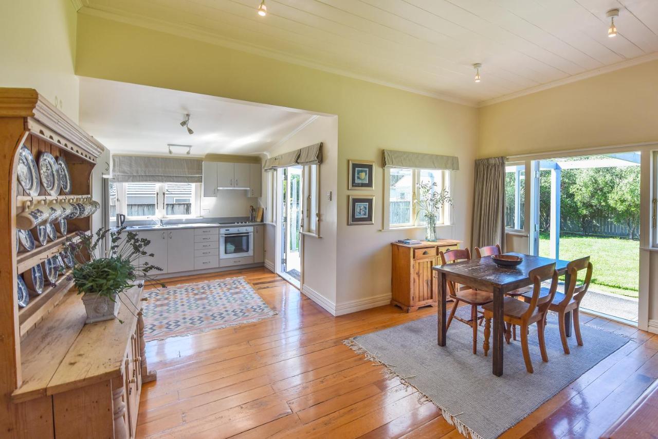The Vicarage * Martinborough